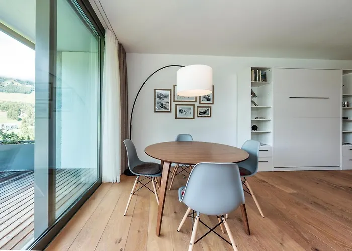 Luxury Davos Apt For 4 With Panorama Terrace & 5-Star Hotel Spa Access *