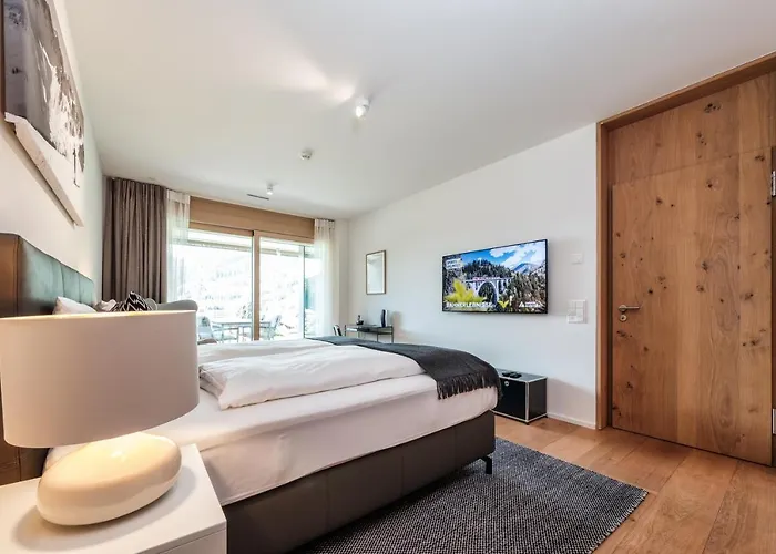 Luxury Davos Apt For 4 With Panorama Terrace & 5-Star Hotel Spa Access 다보스