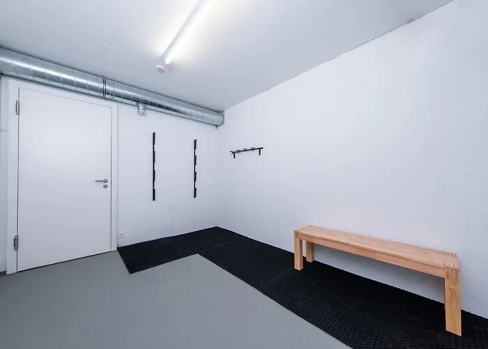 Luxury Davos Apt For 4 With Panorama Terrace & 5-Star Hotel Spa Access *