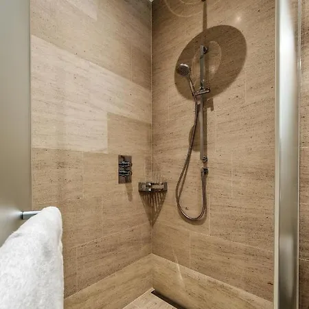 Lägenhet Luxury For 4 With Panorama Terrace & 5-star Access Davos