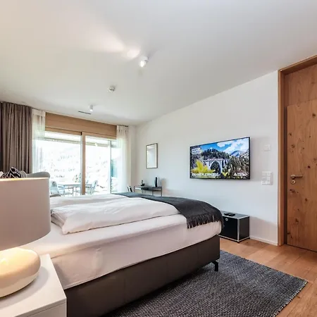 Luxury For 4 With Panorama Terrace & 5-star Access Davos