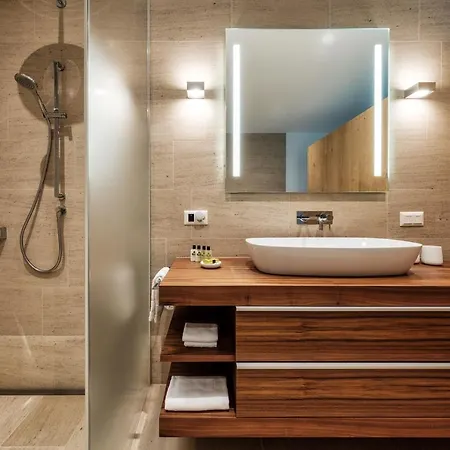 Lägenhet Luxury For 4 With Panorama Terrace & 5-star Access Davos